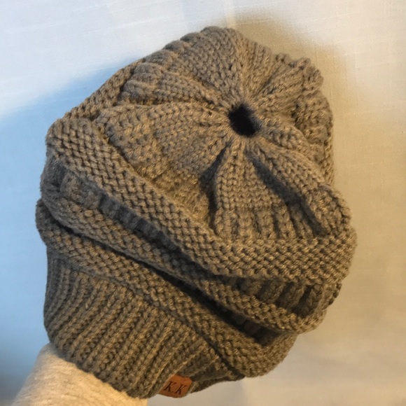 Ponytail/Bun Knit Hat - Grey - OS - Picture 3 of 4